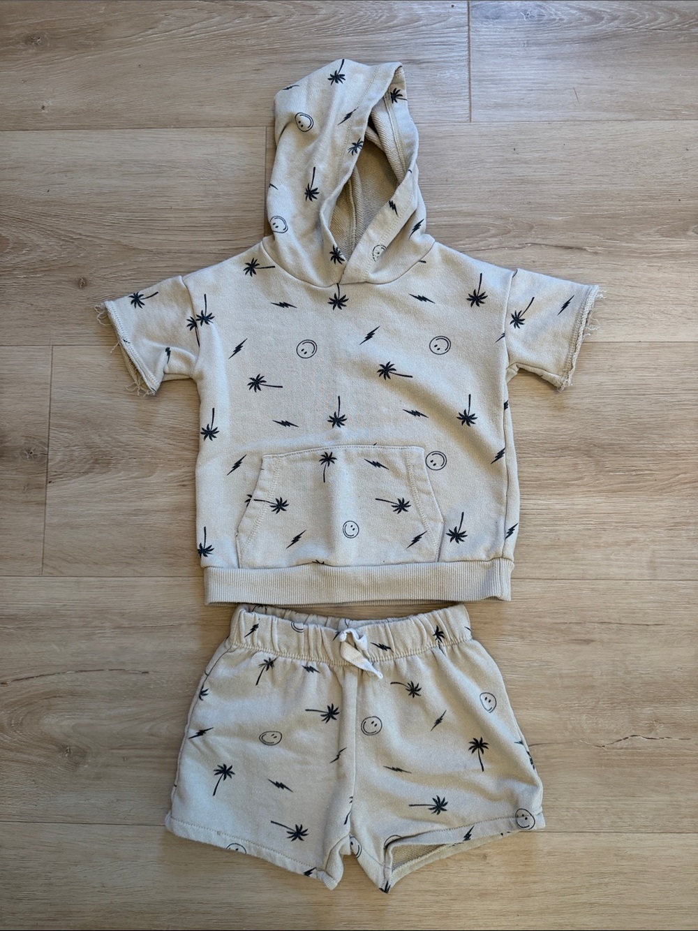 Kids Short Sleeve Hoodie & Shorts Pajama Set in Cream with Black Print